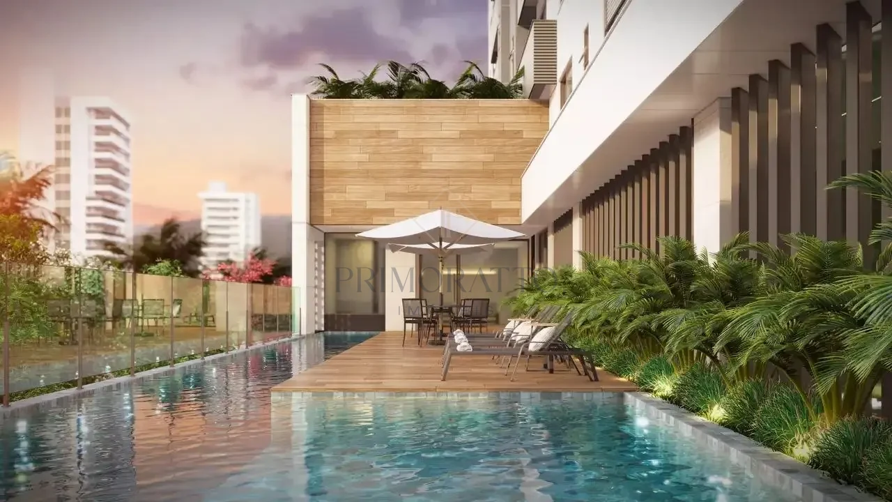 Piscina com Raia e Deck