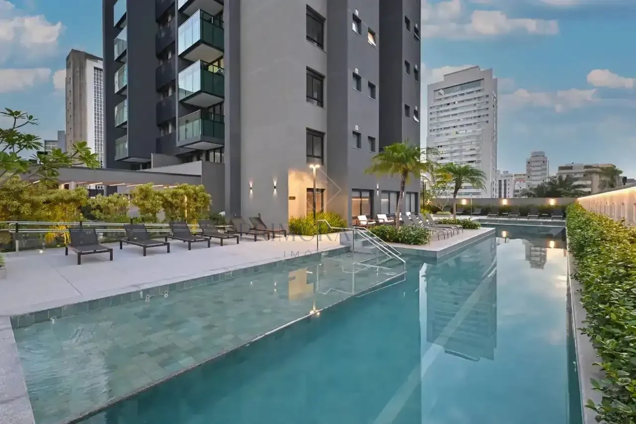 Piscina com Raia e Deck