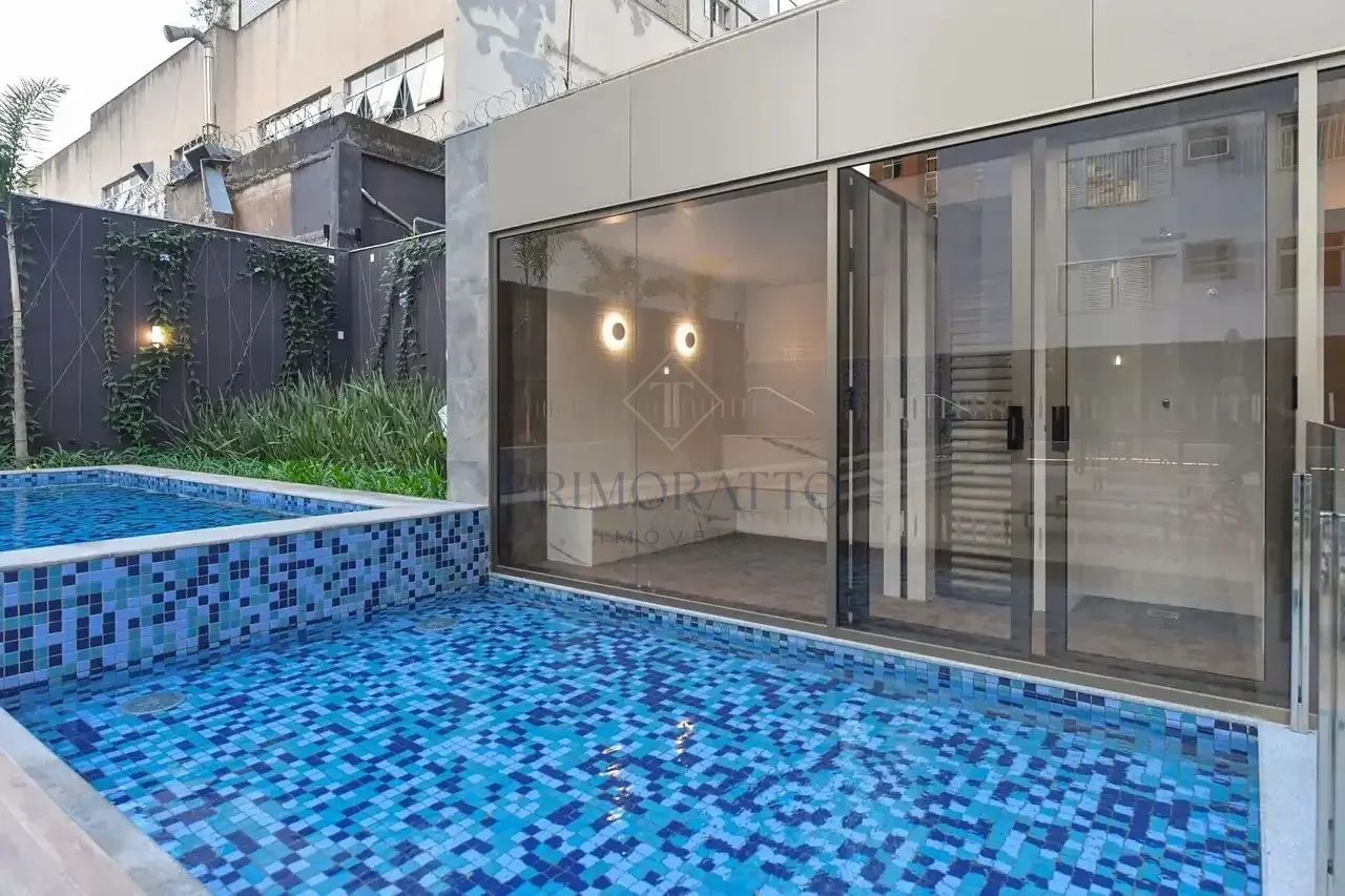 Piscina com SPA